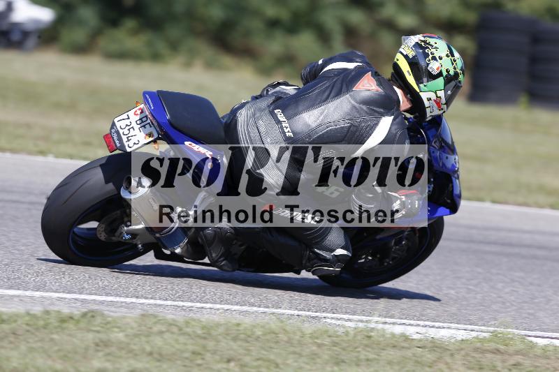 Archiv-2025/49 26.08.2025 Cornu Master School ADR/blau-bleu/87